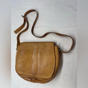 Classic Tan Leather Messenger Bag